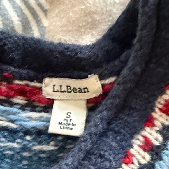 L.L. Bean Navy Fair Isle Crewneck Sweater - Picture 5 of 6